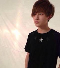 李宏毅最新爆料新闻事件,揭秘娱乐圈惊人内幕！